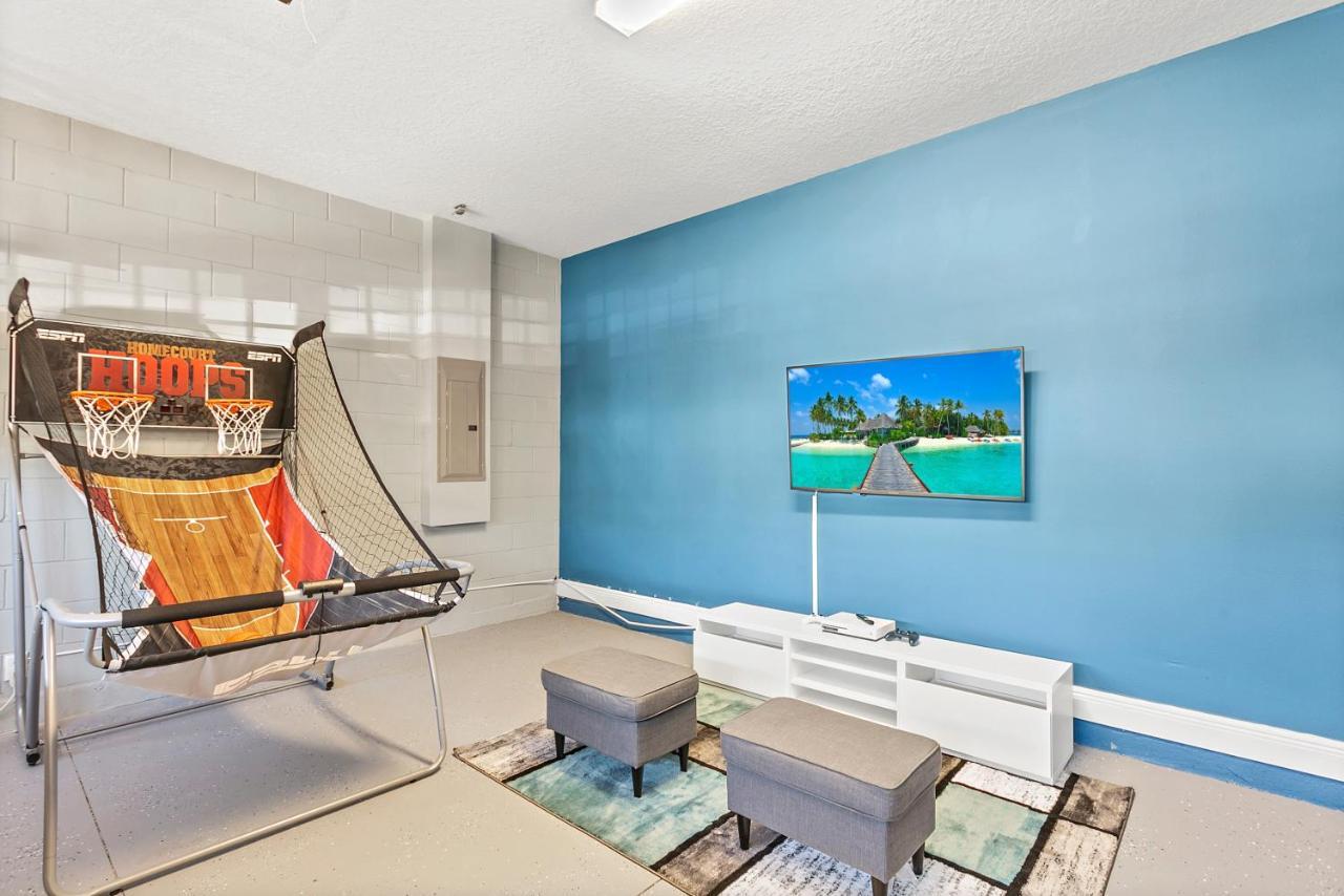 8 Bedroom Vacation Home With Pool ออร์ลันโด ภายนอก รูปภาพ